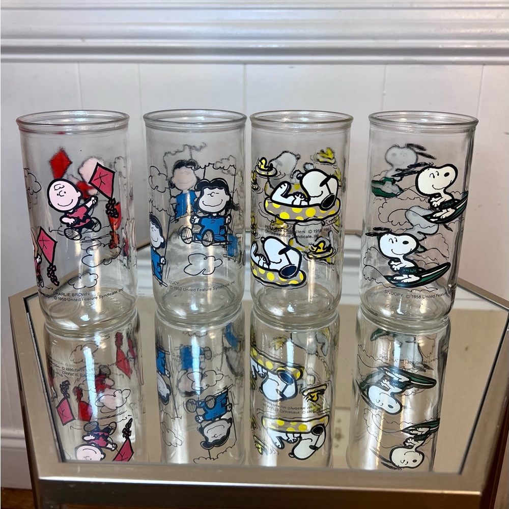 Vintage Rare Peanuts Tall Glass Jelly Jar Snoopy Lucy Charlie Brown Lot of 4